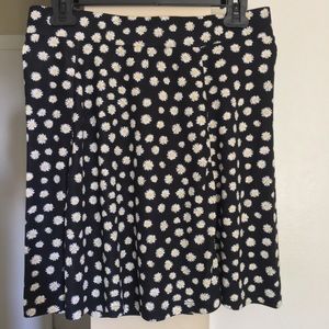 Brand New H&M Daisy Print Skirt